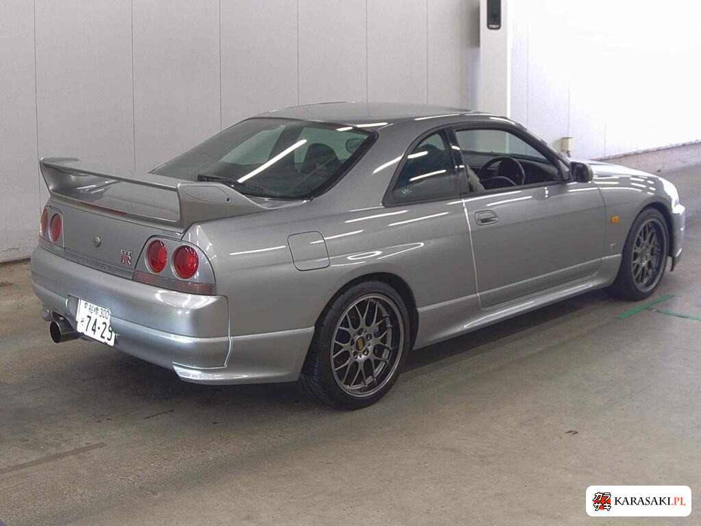 Nissan Skyline 1997 z aukcji japońskiej