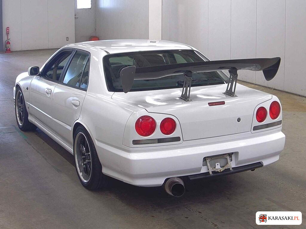 1998 Nissan Skyline 4D 25GT-X Turbo 2