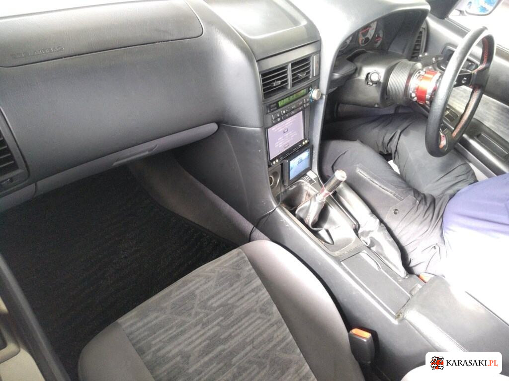 2000 Nissan Skyline 4D 5