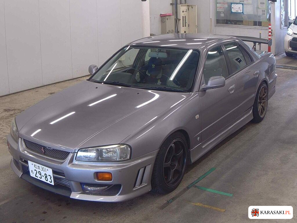 2000 Nissan Skyline 4D 3