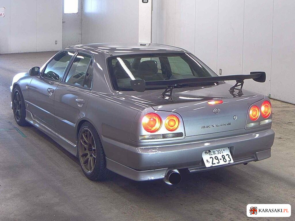 2000 Nissan Skyline 4D 2