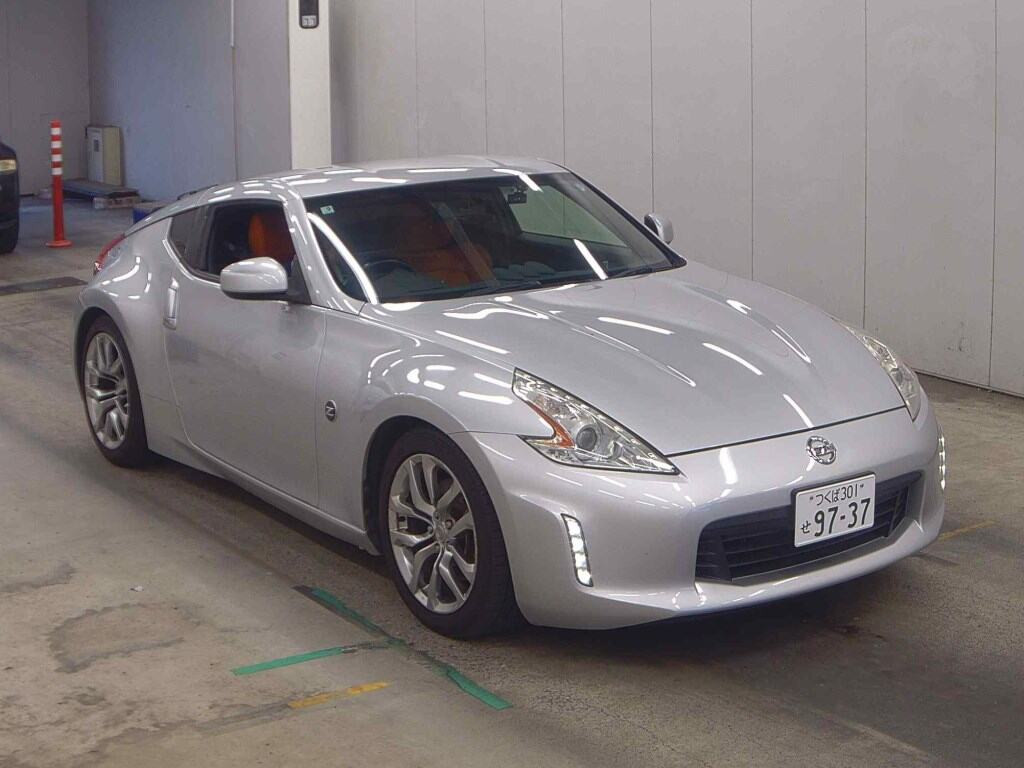 Nissan Fairlady Z 2013 z aukcji japońskiej