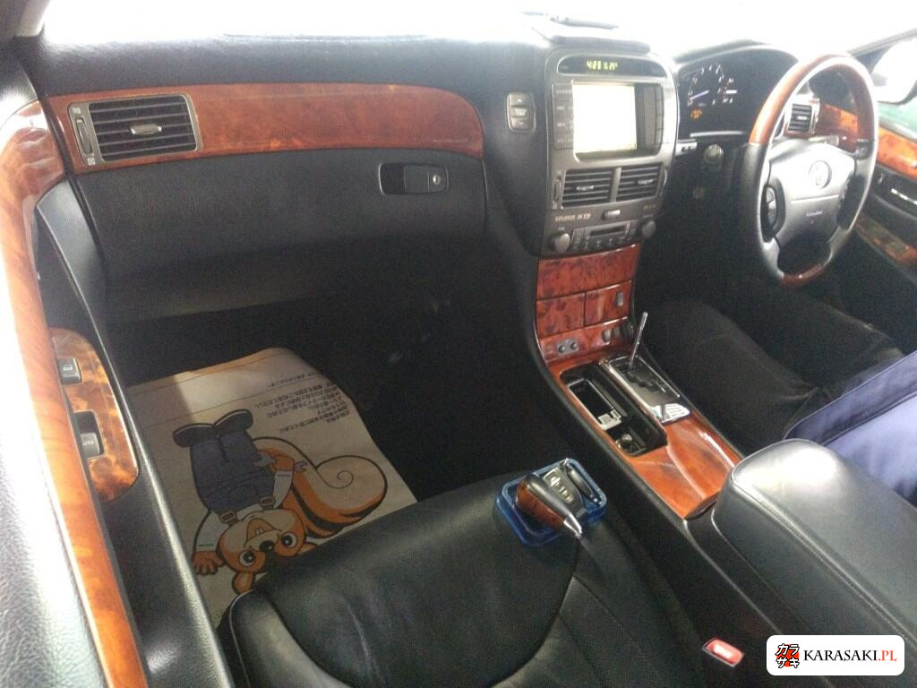 Toyota Celsior 2003 z aukcji japońskiej