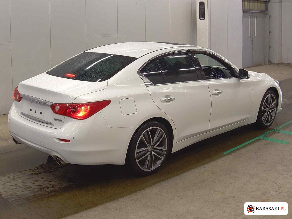 Nissan Skyline 2014 z aukcji japońskiej