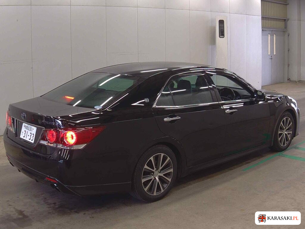 2018 Toyota Crown 4D Athlete S-T J-Frontier Limited 4