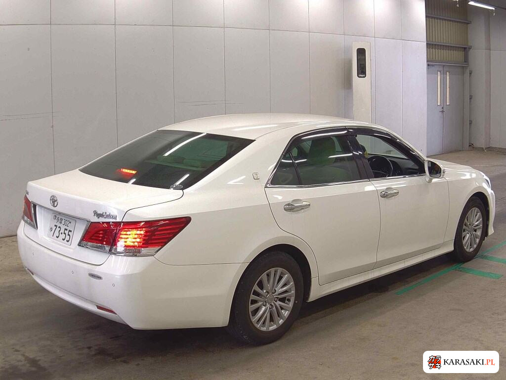 Toyota Crown 2016 z aukcji japońskiej