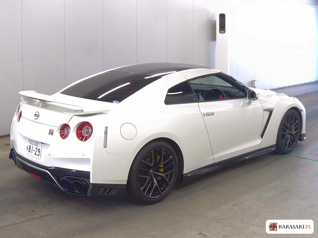 Nissan GT-R 2017 z aukcji japońskiej