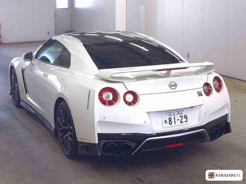 Nissan GT-R 2017 z aukcji japońskiej