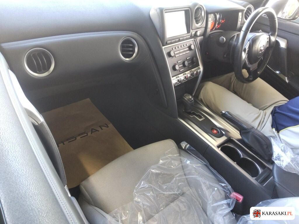 Nissan GT-R 2009 z aukcji japońskiej