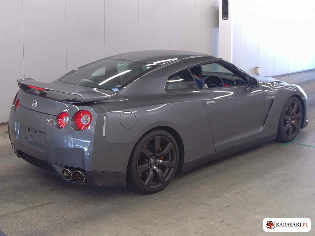 Nissan GT-R 2009 z aukcji japońskiej