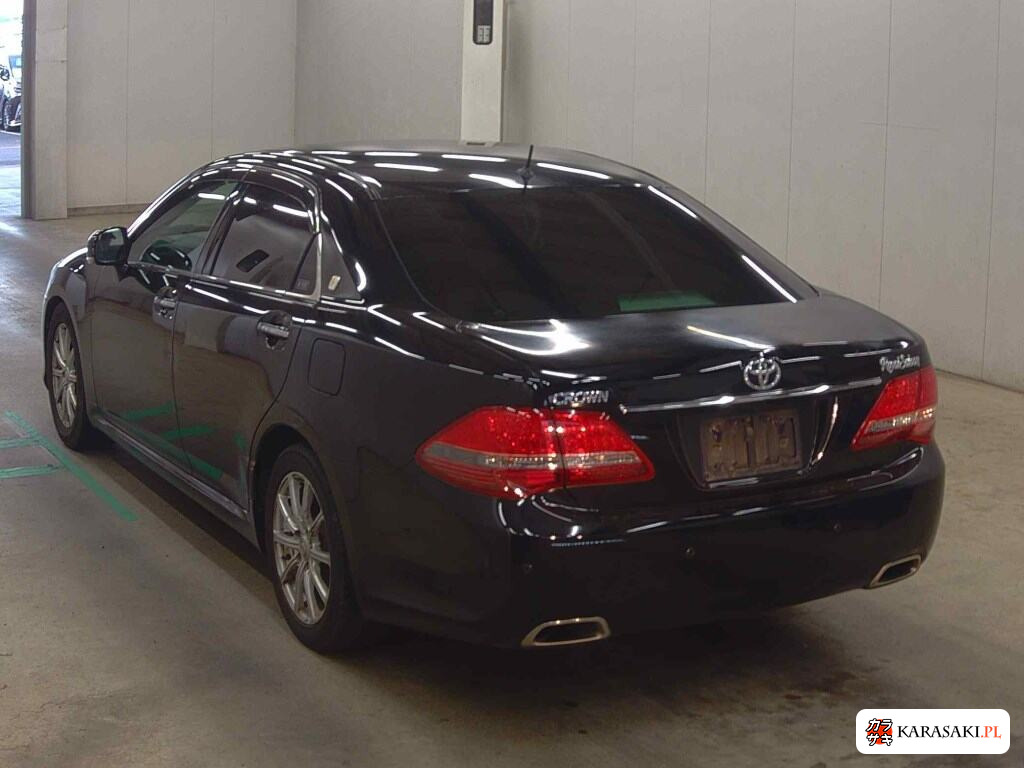 2009 Toyota Crown 4D Royal Saloon 2