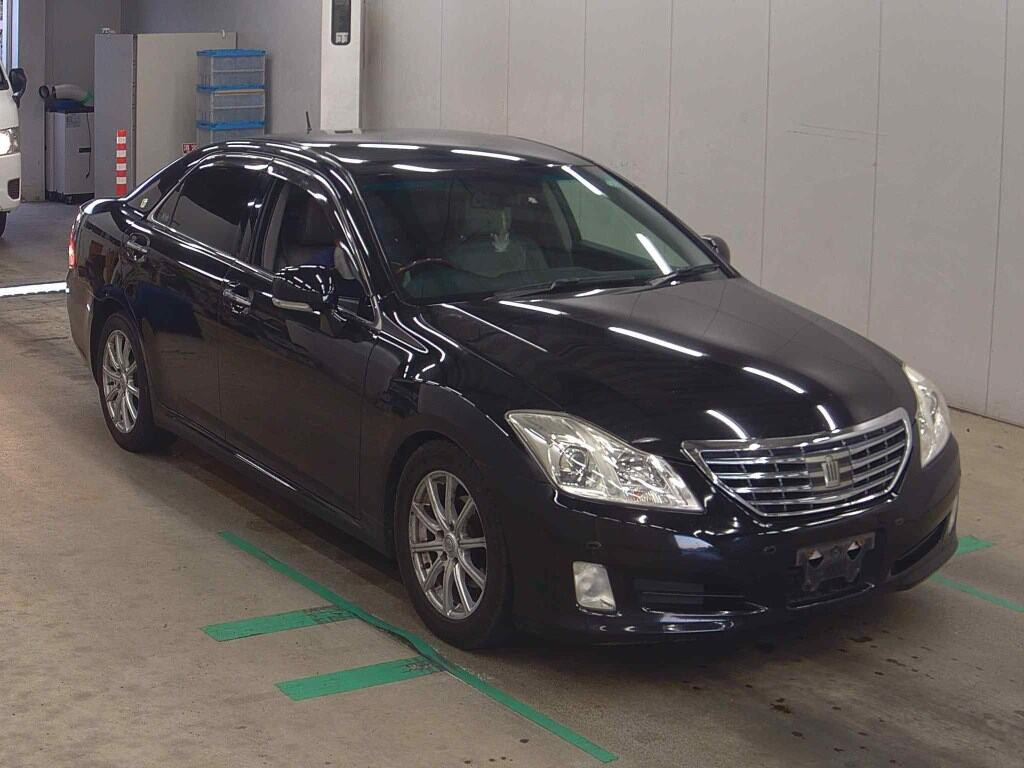 Toyota Crown 2009 z aukcji japońskiej