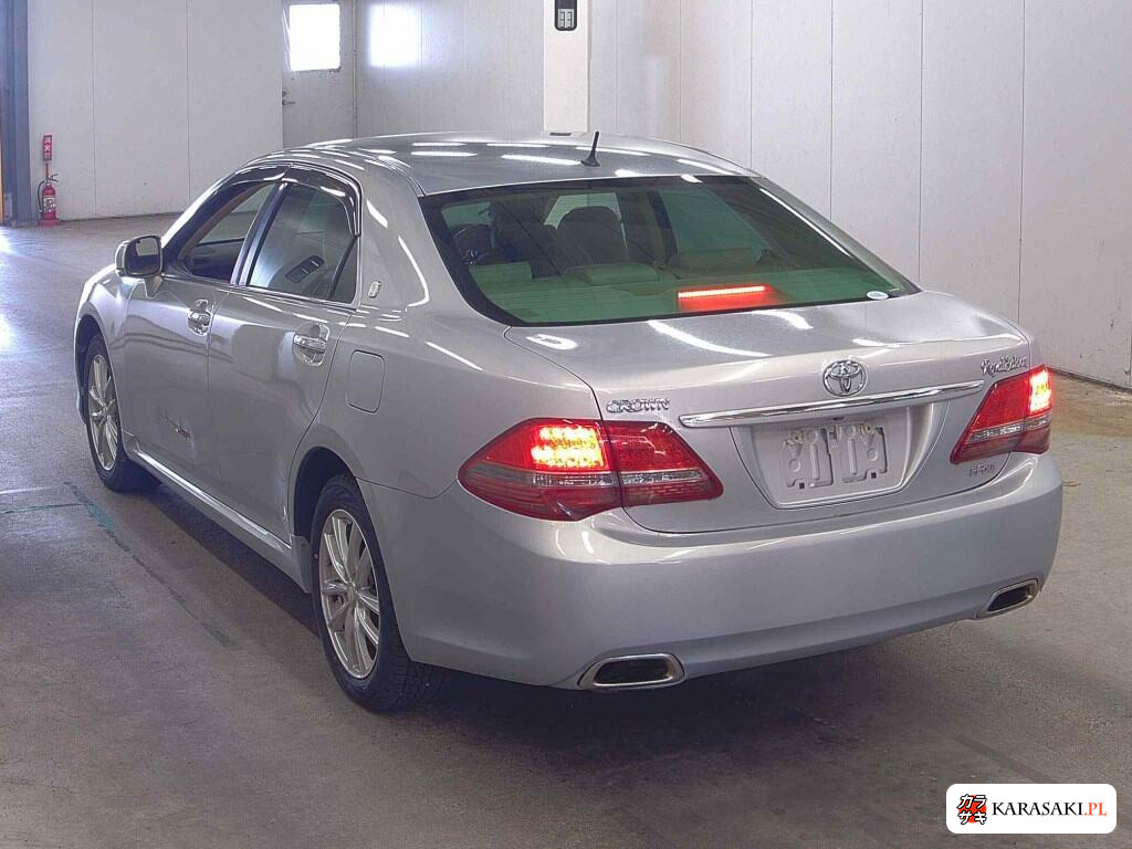 2009 Toyota Crown 4D 4WD Royal Saloon I-Four Navi Package 2