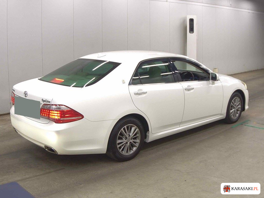 2010 Toyota Crown 4D Royal Saloon 4