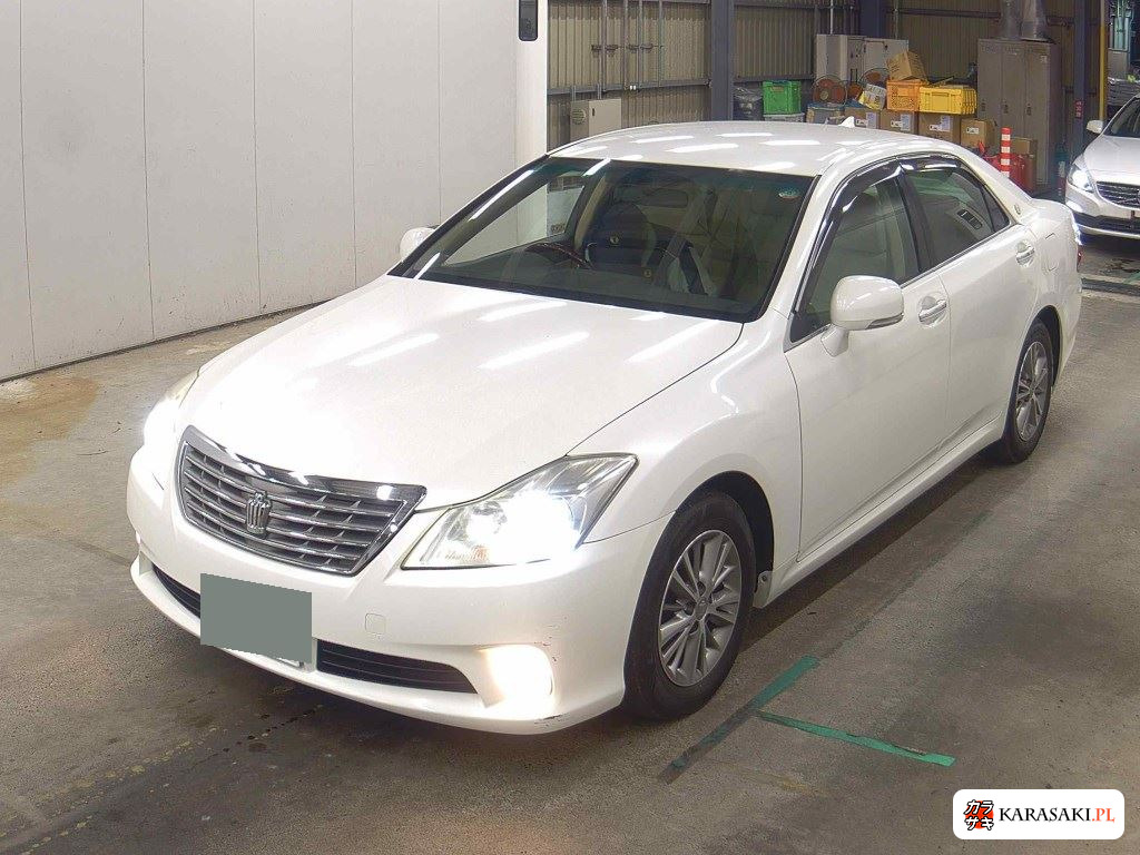 2010 Toyota Crown 4D Royal Saloon 3