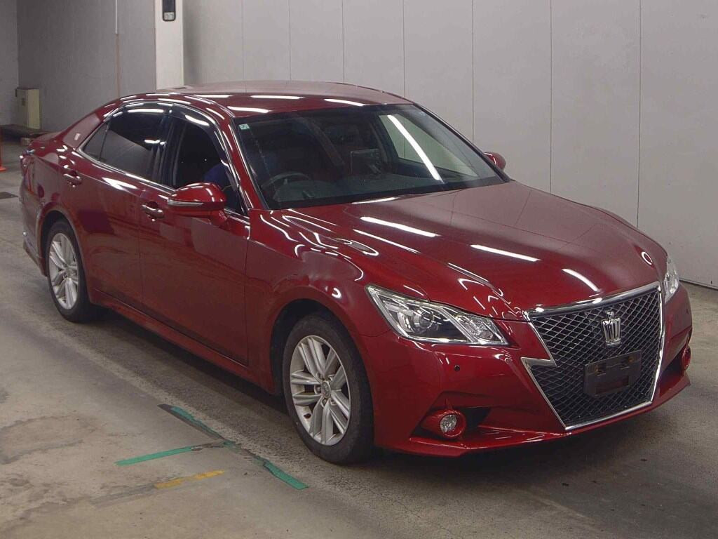 Toyota Crown 2014 z aukcji japońskiej