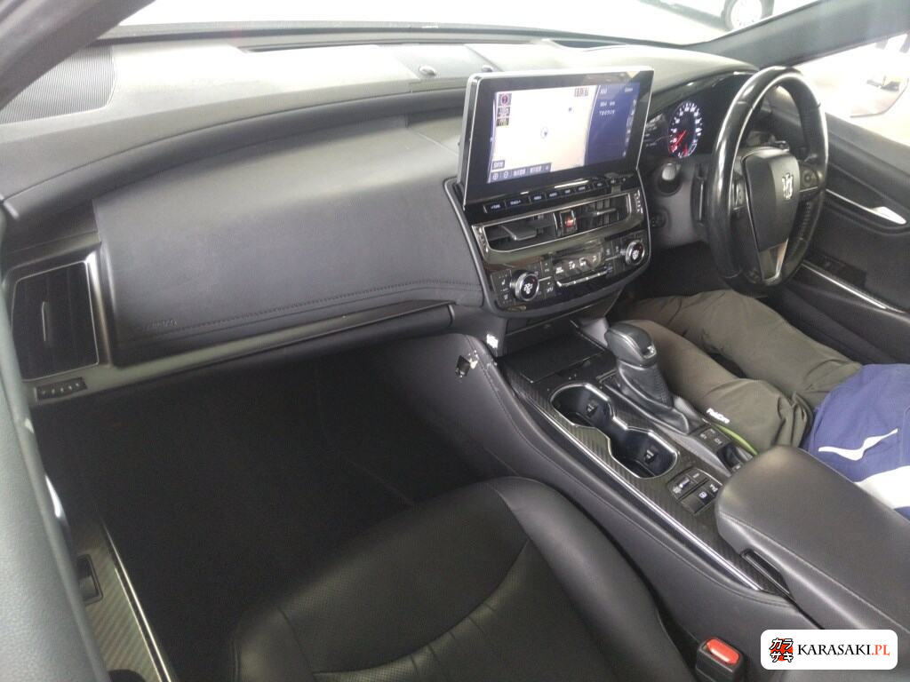 2021 Toyota Crown 4D RS Advance 5