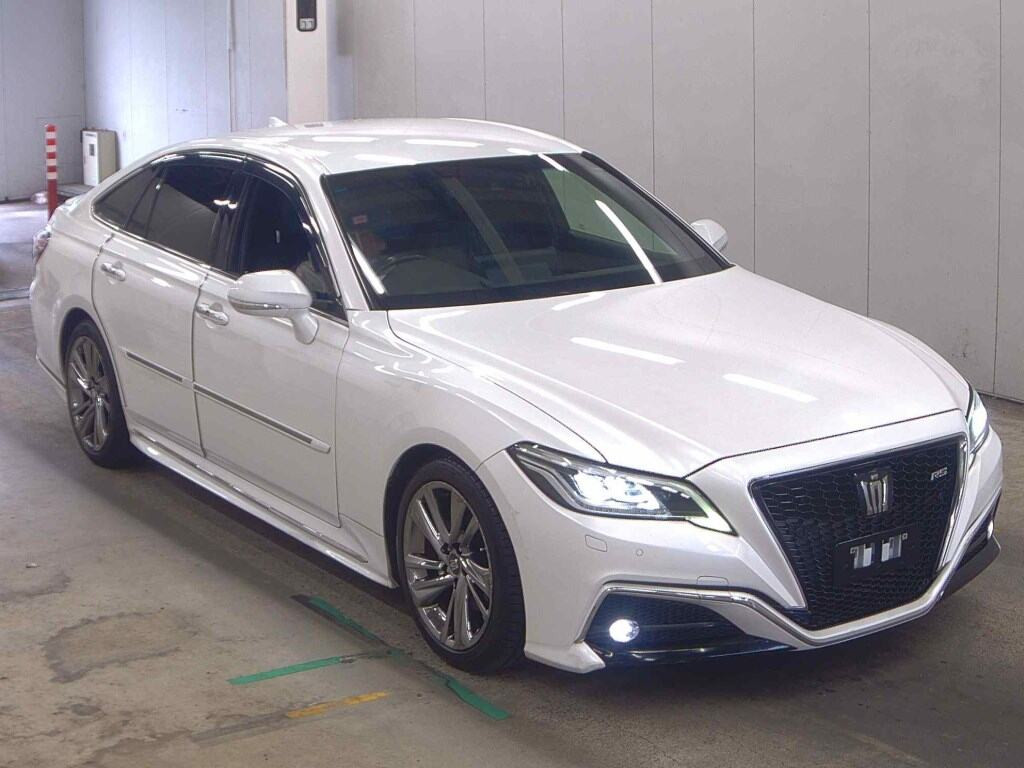 Toyota Crown 2021 z aukcji japońskiej