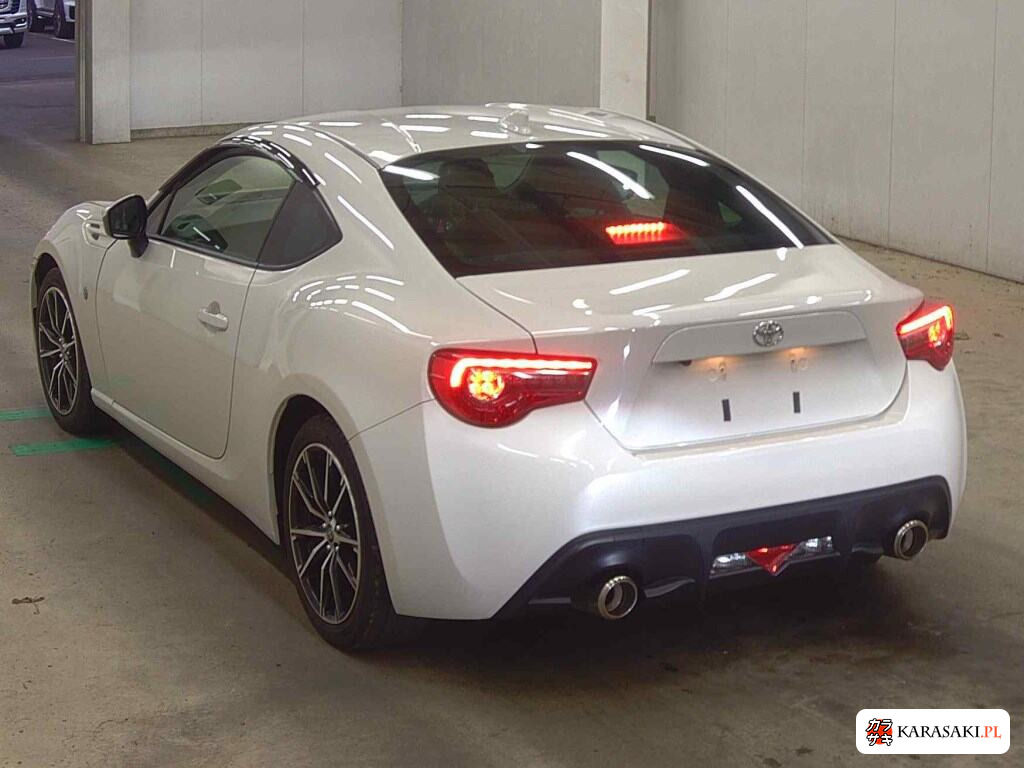Toyota 86 2018 z aukcji japońskiej