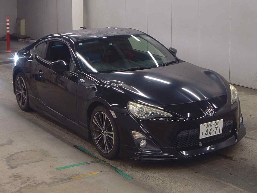 Toyota 86 2014 z aukcji japońskiej