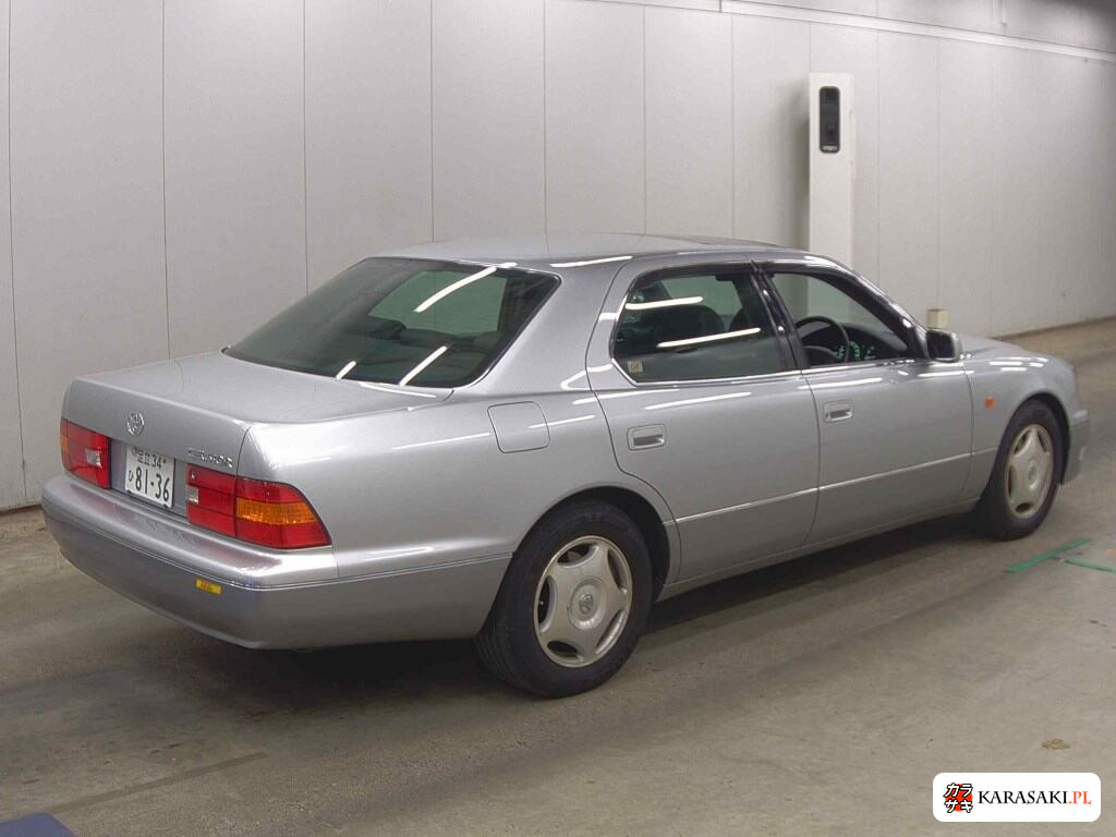 Toyota Celsior 1998 z aukcji japońskiej