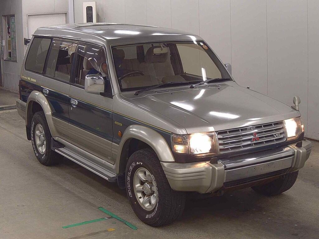 Mitsubishi Pajero 1995 z aukcji japońskiej
