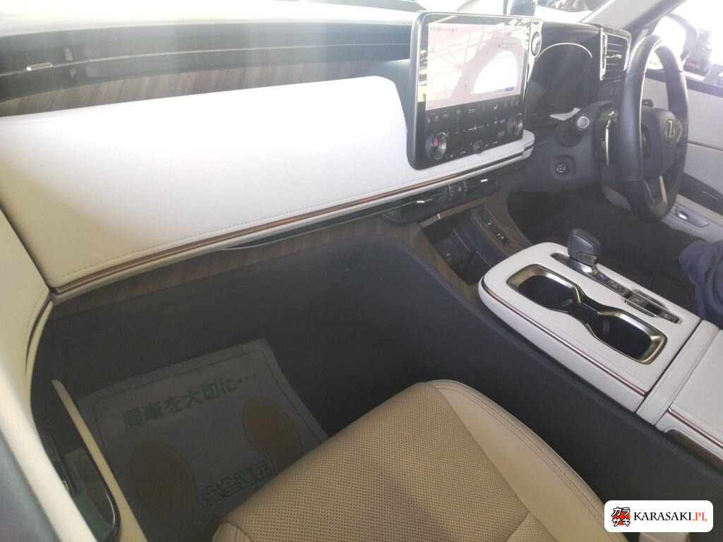 2024 Lexus LM 4WD LM500H Executive 5