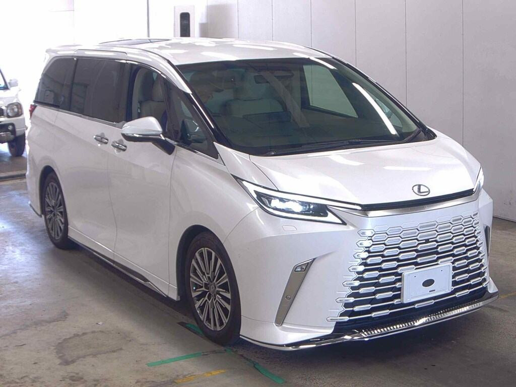 Lexus LM 2024 z aukcji japońskiej