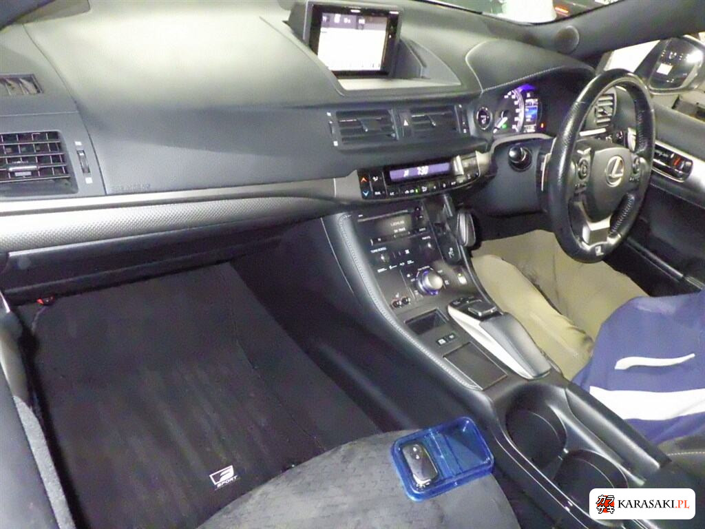 2015 Lexus CT CT200H F Sport 4