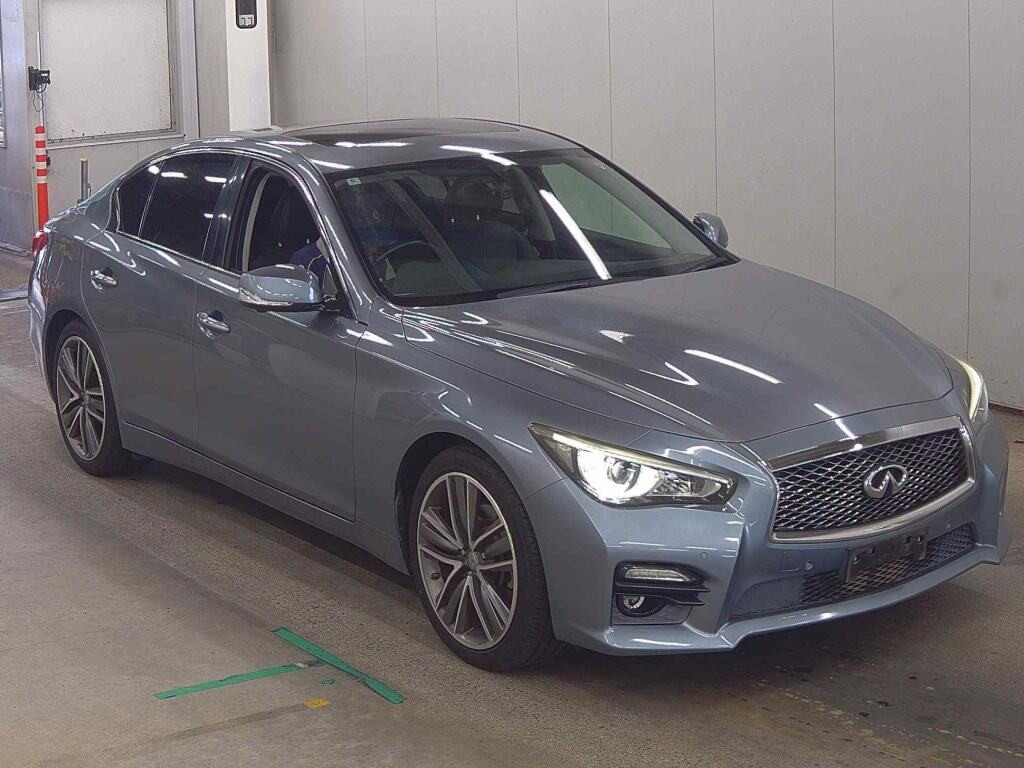 Nissan Skyline 2014 z aukcji japońskiej