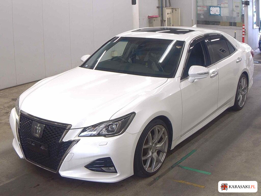 Toyota Crown 2017 z aukcji japońskiej