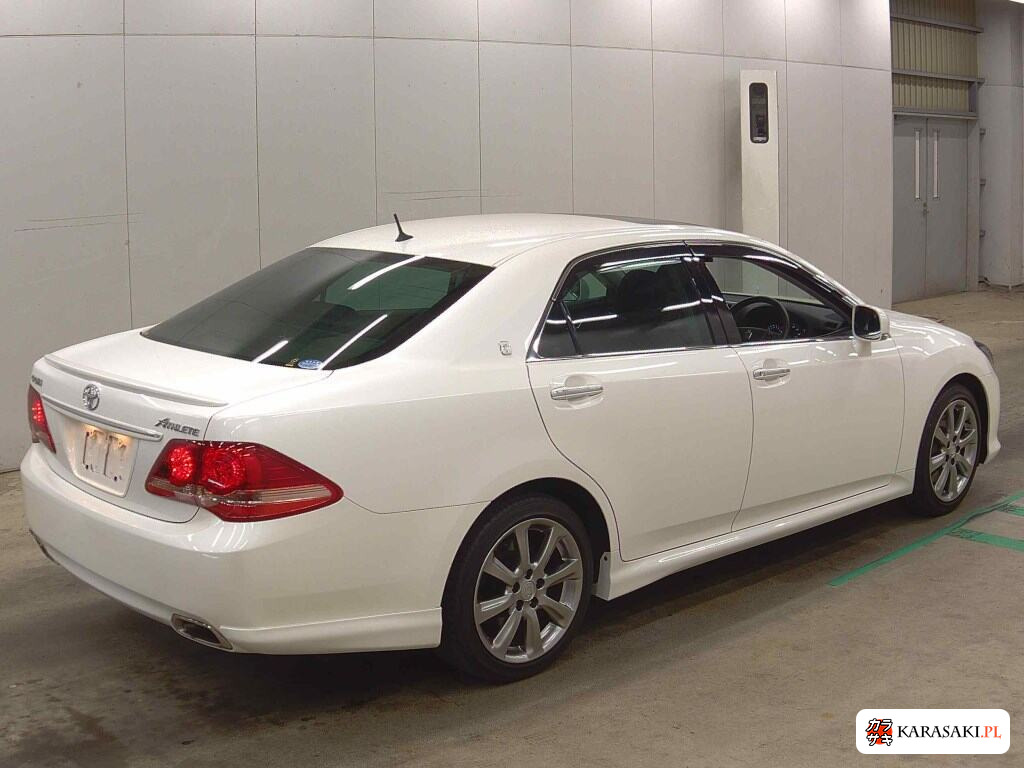 Toyota Crown 2008 z aukcji japońskiej