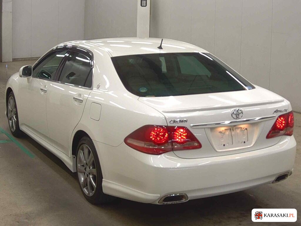 Toyota Crown 2008 z aukcji japońskiej