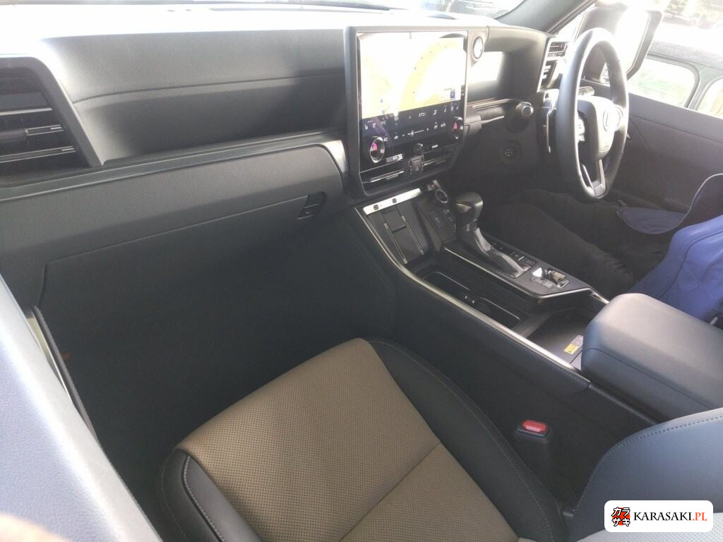 Lexus GX 2025 z aukcji japońskiej