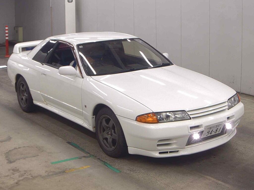 Nissan Skyline 1994 z aukcji japońskiej