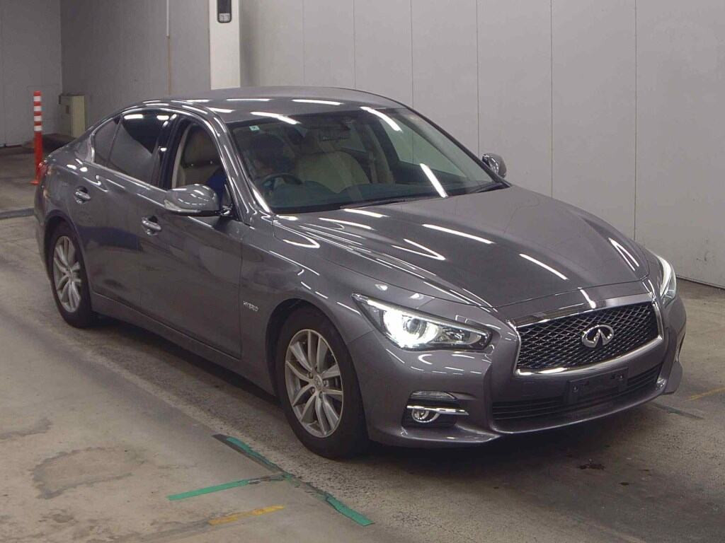 Nissan Skyline 2014 z aukcji japońskiej
