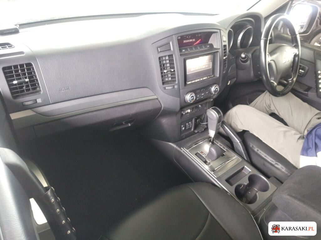 Mitsubishi Pajero 2011 z aukcji japońskiej