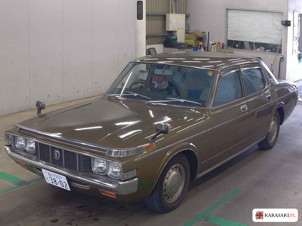 1974 Toyota Crown 4D Deluxe 3