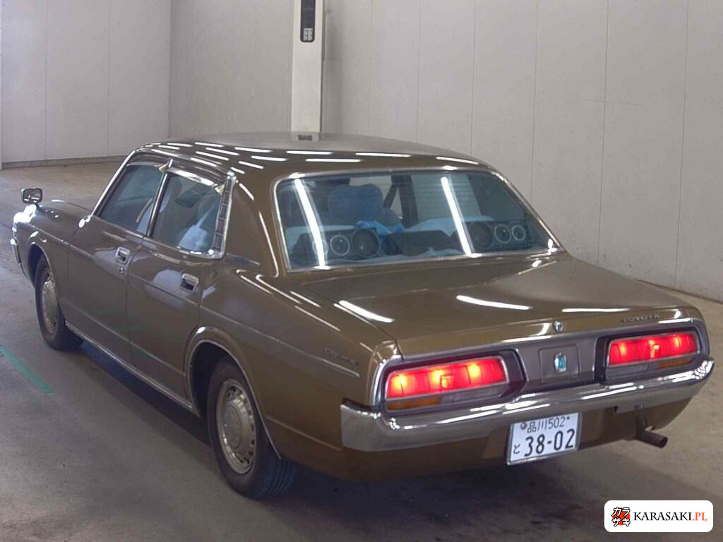 1974 Toyota Crown 4D Deluxe 2