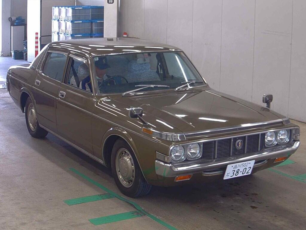 Toyota Crown 1974 z aukcji japońskiej