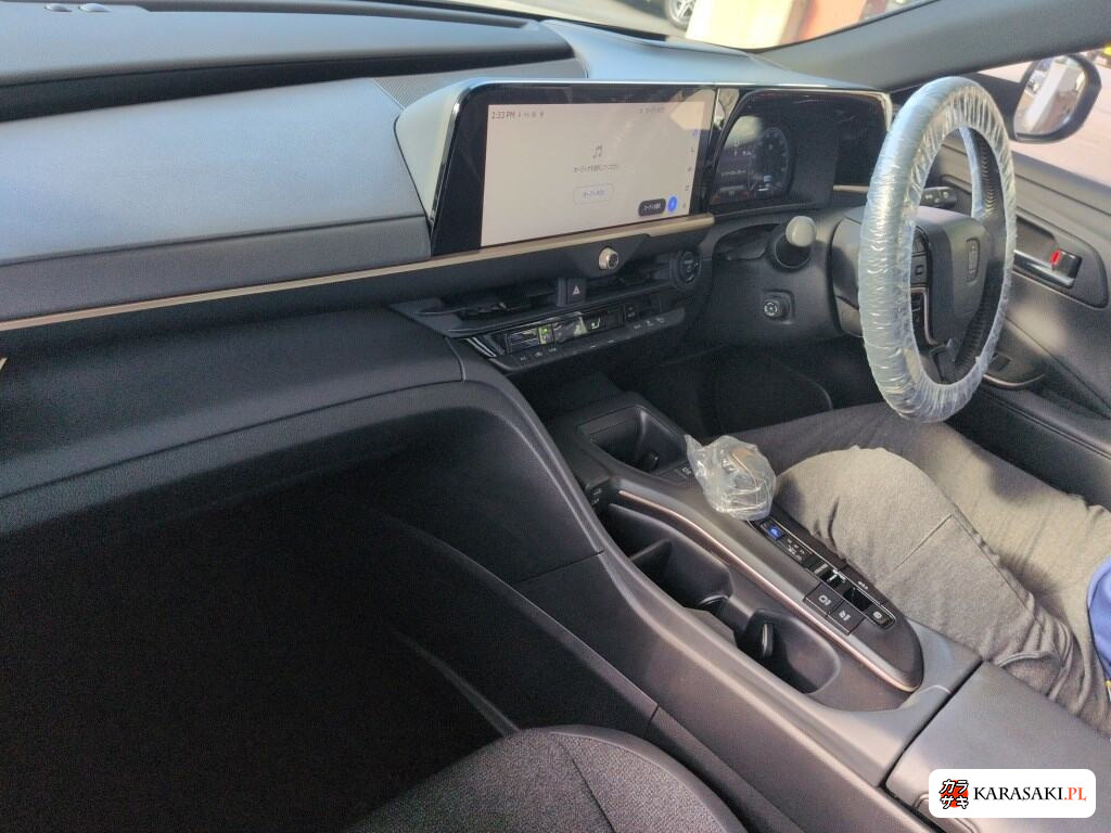 2022 Toyota Crown Crossover 4WD G Advanced 5
