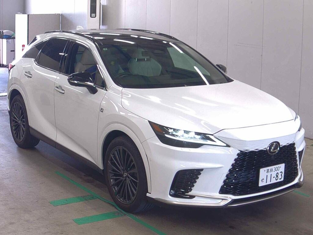 Lexus RX 2025 z aukcji japońskiej