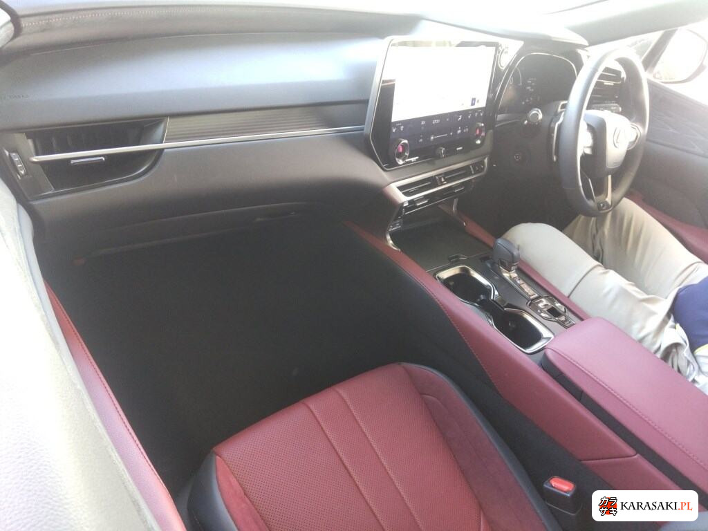 Lexus RX 2025 z aukcji japońskiej