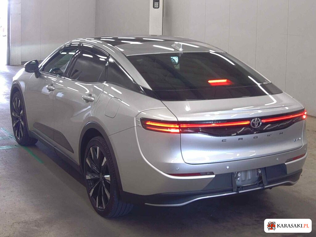 Toyota Crown Crossover 2024 z aukcji japońskiej