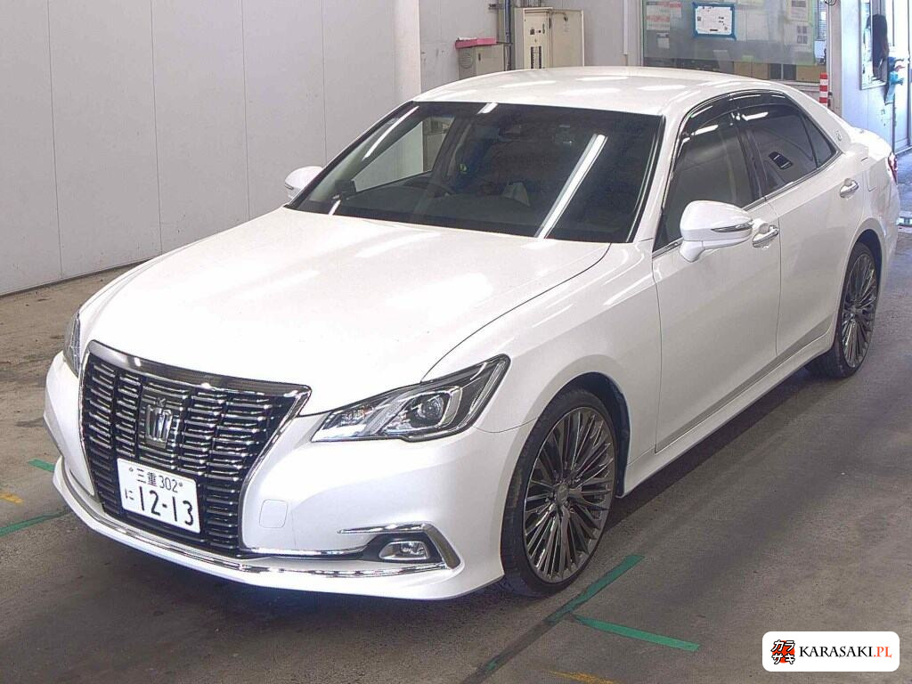 2017 Toyota Crown 4D Royal Saloon 3
