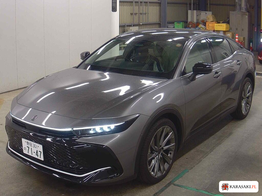 Toyota Crown Crossover 2025 z aukcji japońskiej