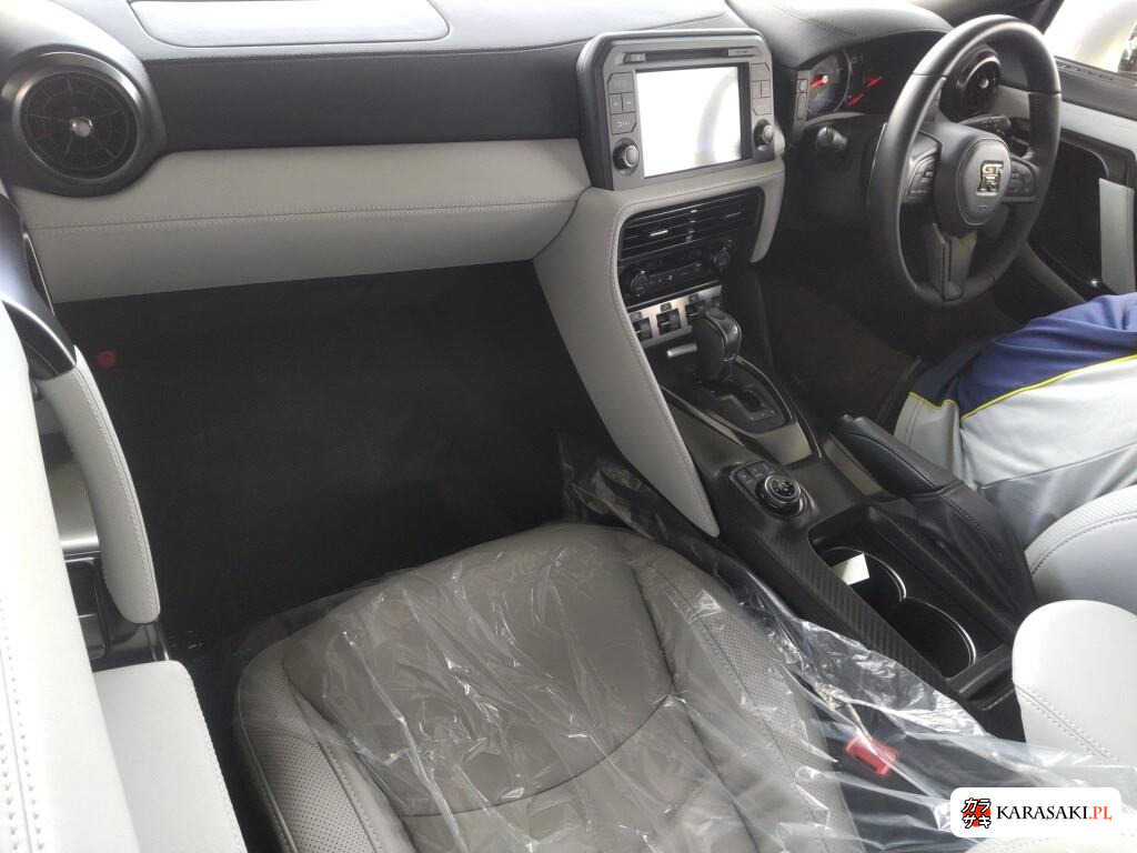 Nissan GT-R 2023 z aukcji japońskiej