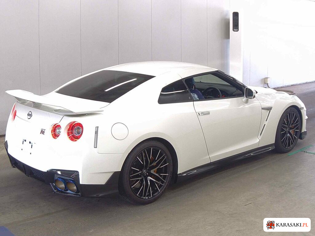 Nissan GT-R 2023 z aukcji japońskiej
