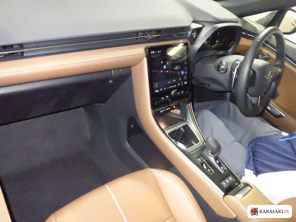 Lexus LBX 2025 z aukcji japońskiej