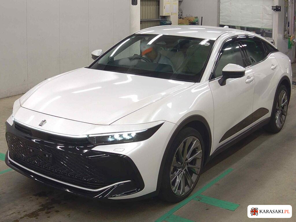 Toyota Crown Crossover 2023 z aukcji japońskiej